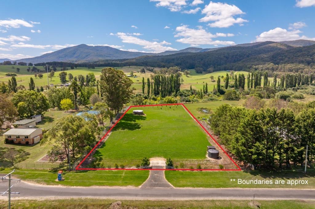 11 Towamba St, Towamba, NSW 2550