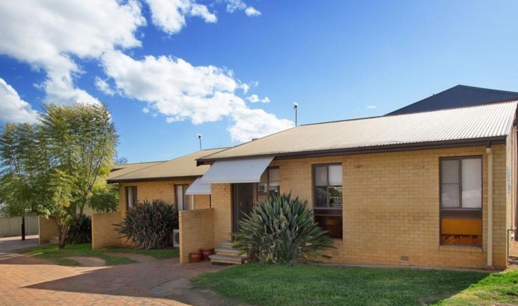 2/19 Napier St, East Tamworth, NSW 2340