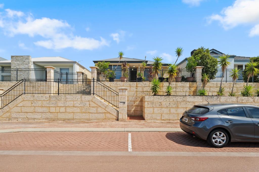 18 Arawatta Loop, Madora Bay, WA 6210