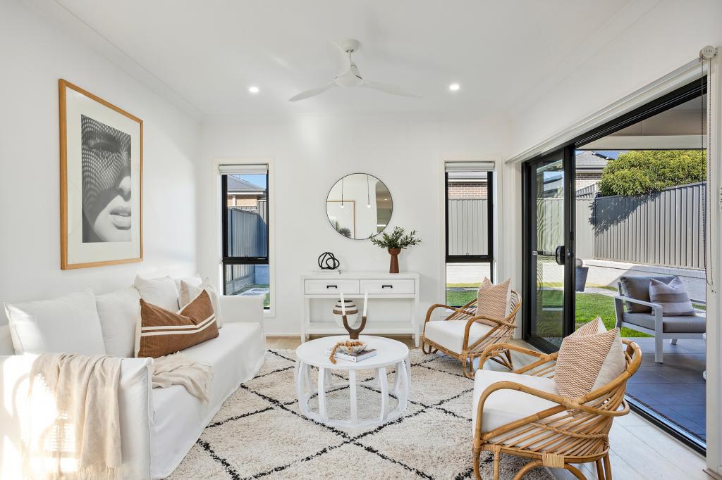 5 Bottlebrush Dr, Calderwood, NSW 2527
