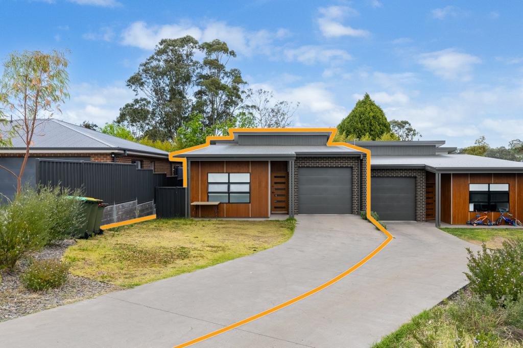 29a Sea Lace Pl, Bega, NSW 2550