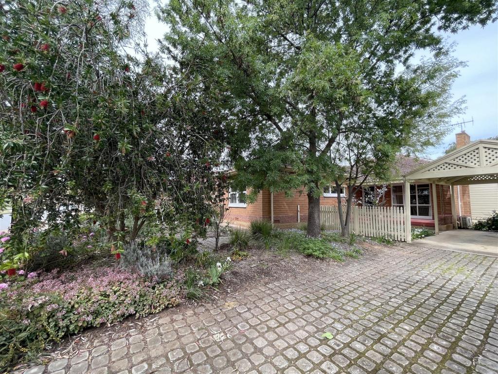 9 AVALON RD, MARION, SA 5043