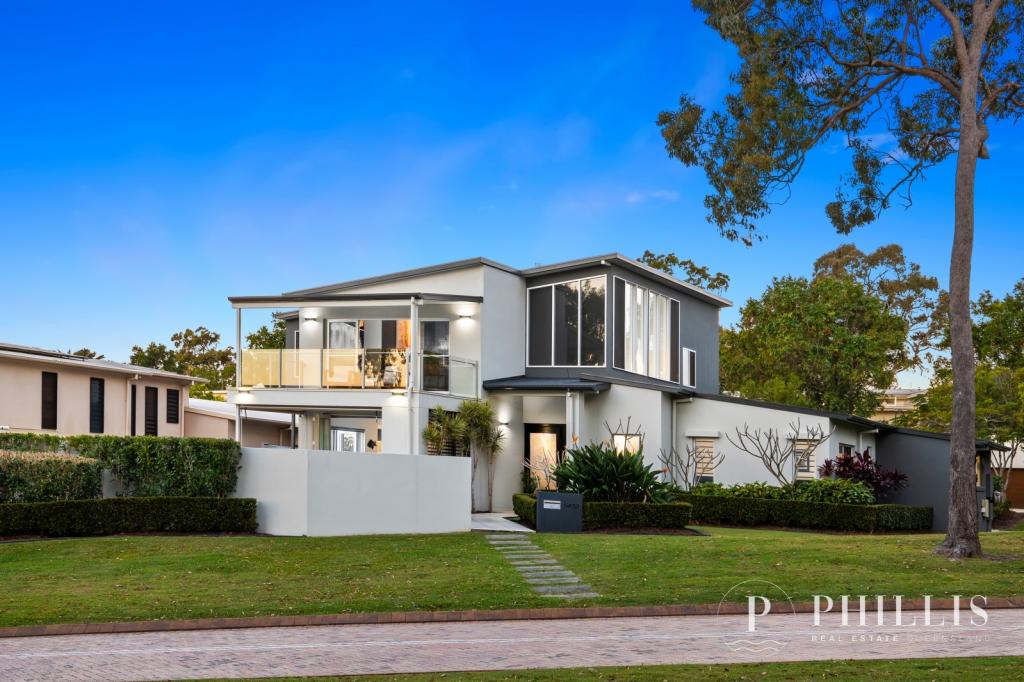 5432 Marine Dr N, Hope Island, QLD 4212