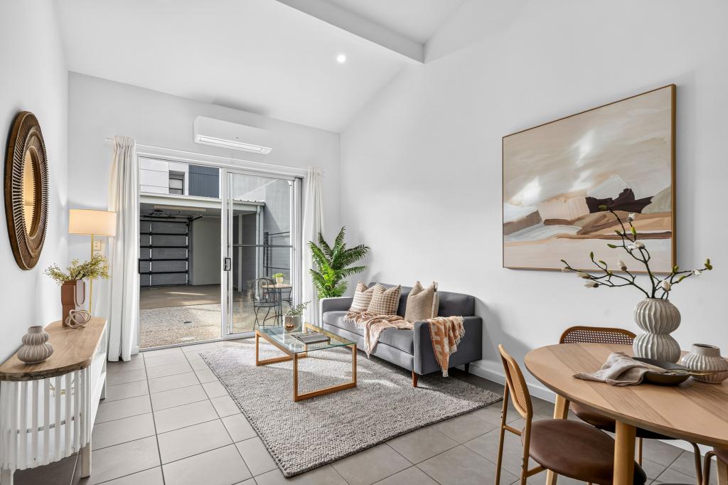 4 Winpirra Cct, Lightsview, SA 5085