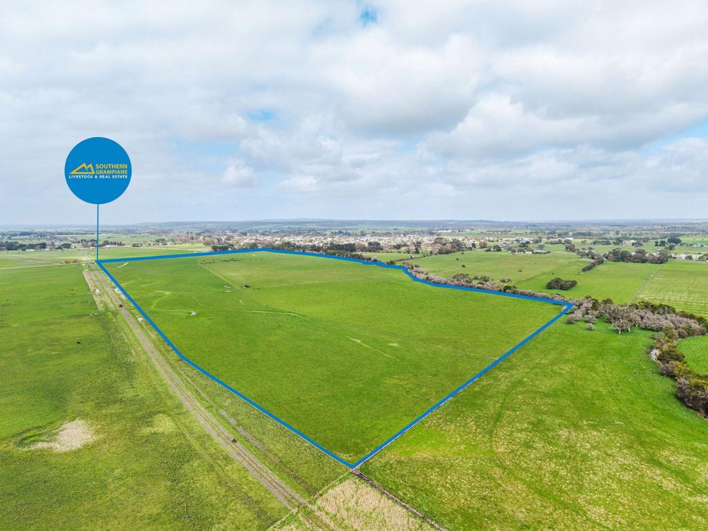 - Bond St, Heywood, VIC 3304