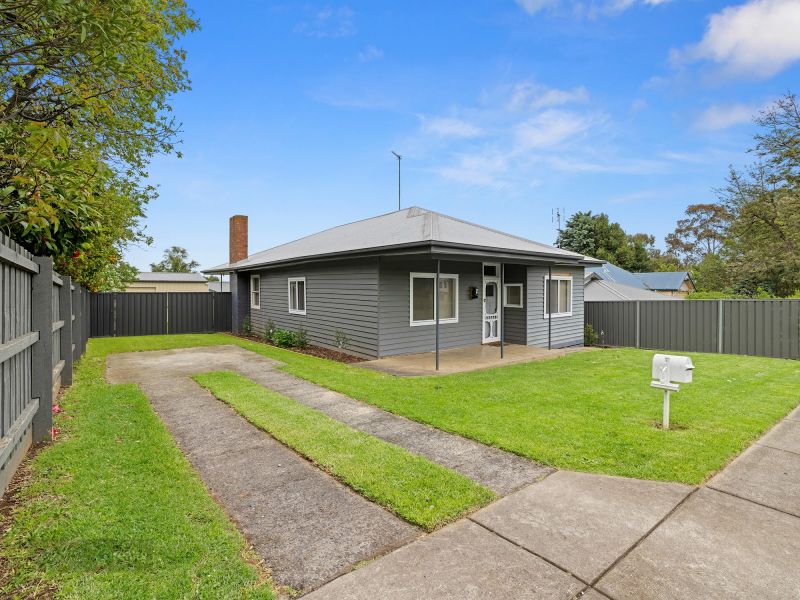 35b Young St, Leongatha, VIC 3953