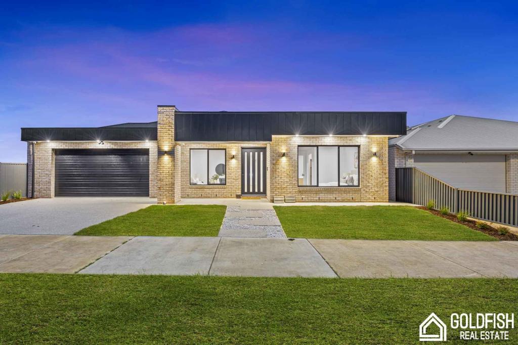 19 FAWCETT RD, LUCAS, VIC 3350