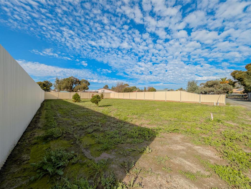 LOT 2/62 SCORESBY ST, KERANG, VIC 3579