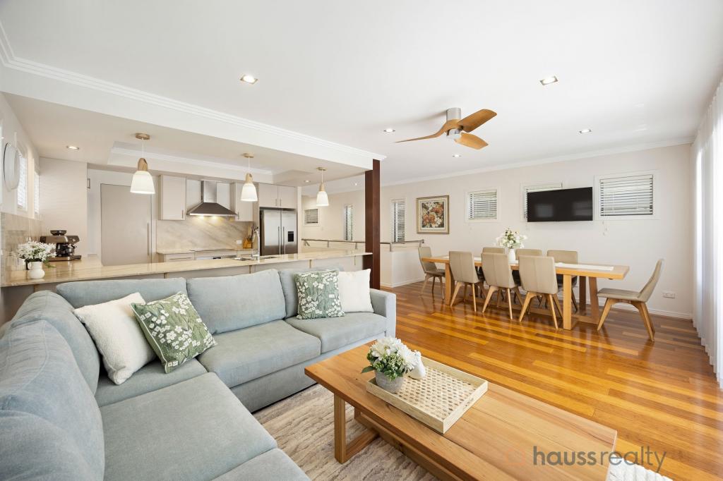12 Richmond St, Corinda, QLD 4075