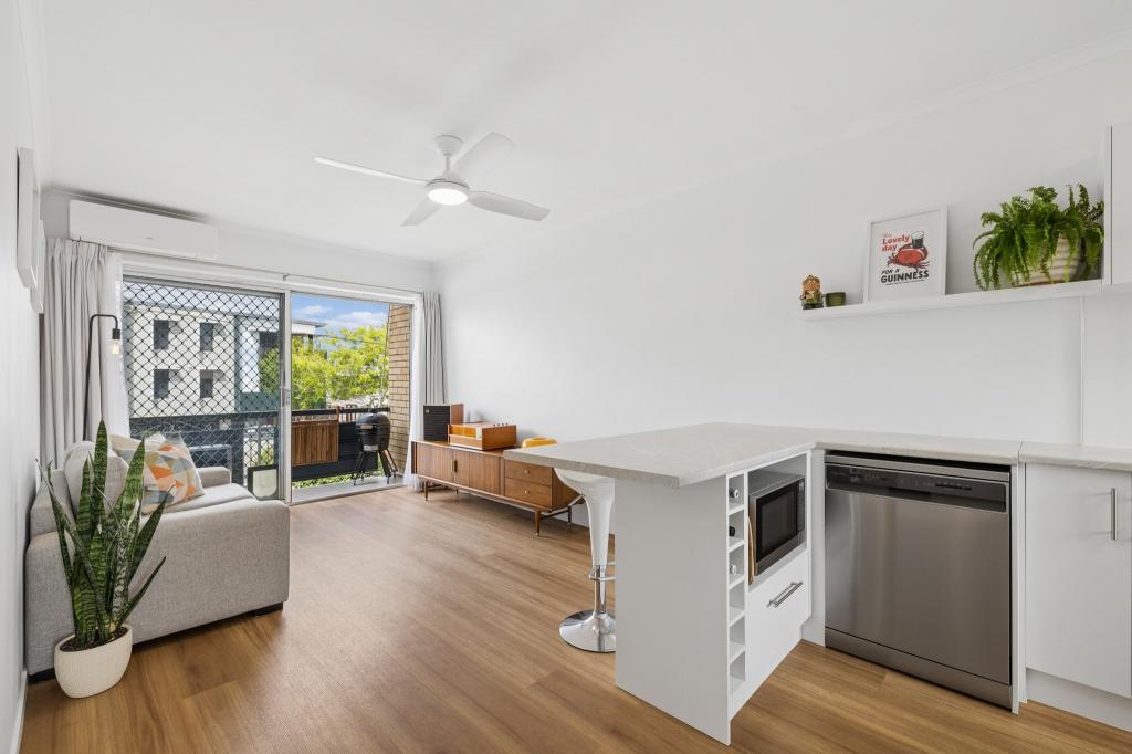 1/21 Edmondstone St, Newmarket, QLD 4051