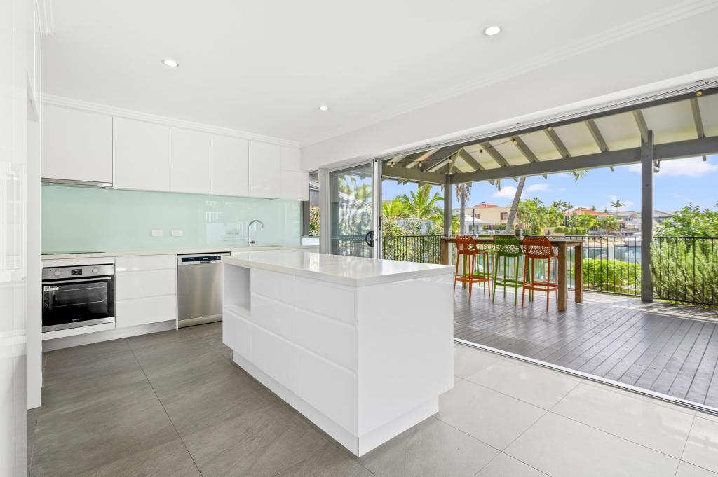 17 ADMIRALTY DR, SURFERS PARADISE, QLD 4217