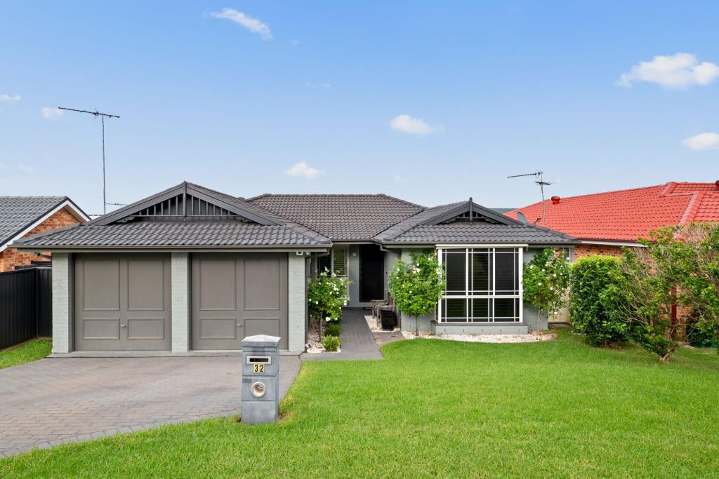 32 Knox St, Glenmore Park, NSW 2745