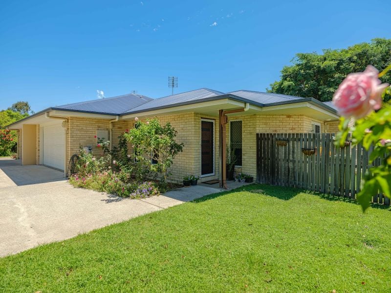 1/13 Rocklea Dr, Southside, QLD 4570