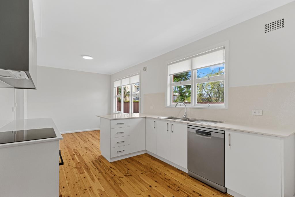8 Snowy Pl, Sylvania Waters, NSW 2224