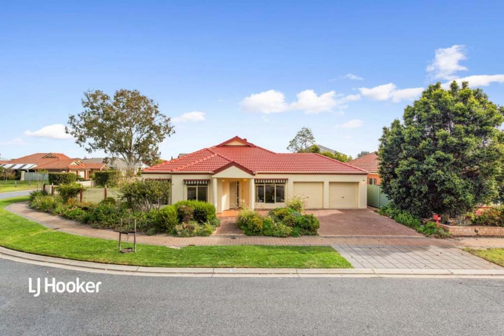 15 Sheaoak Dr, Mawson Lakes, SA 5095