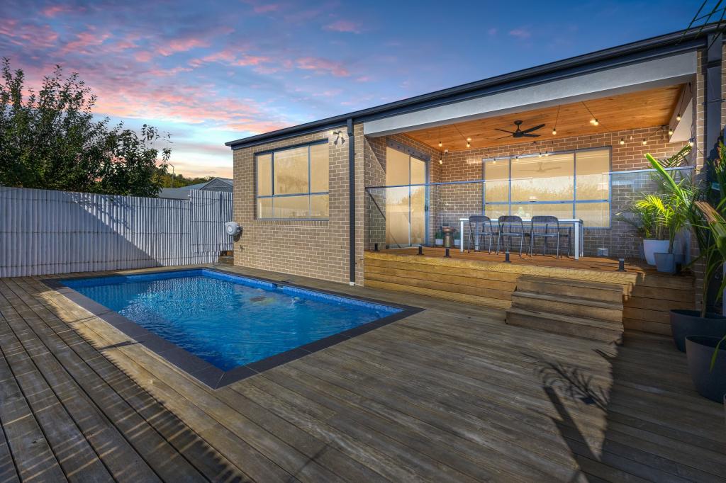 115 Seventh Ave, Rosebud, VIC 3939