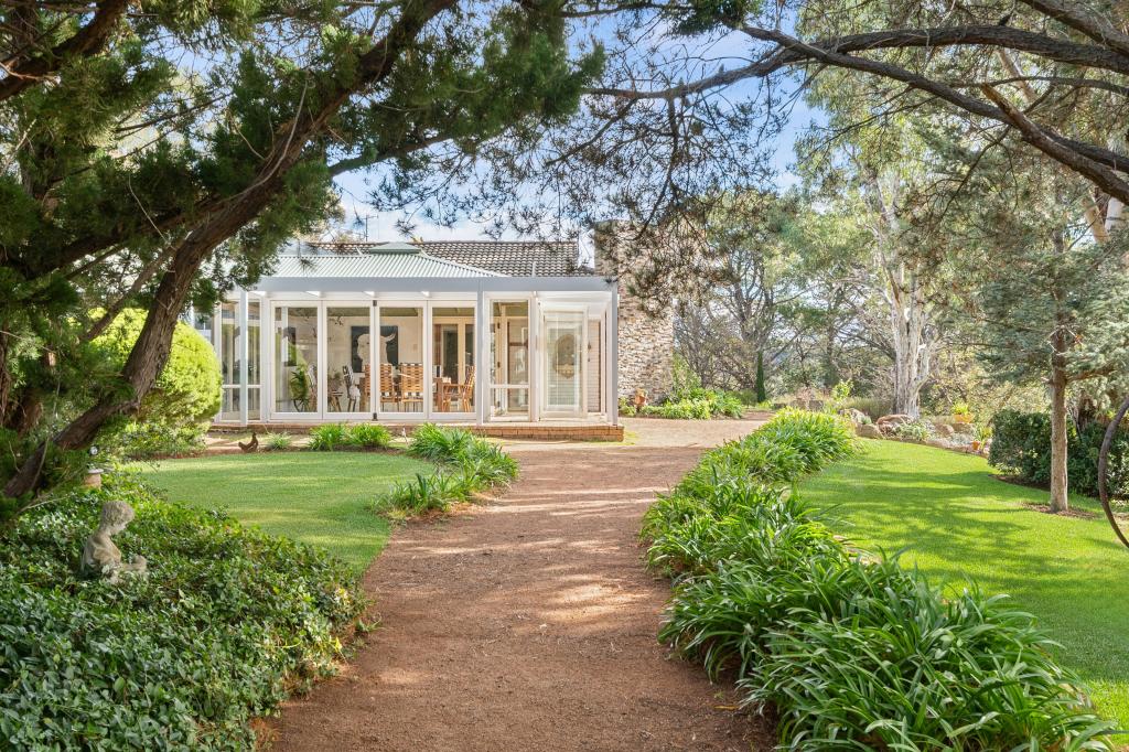 81 Mccarthy Rd, Wallaroo, NSW 2618