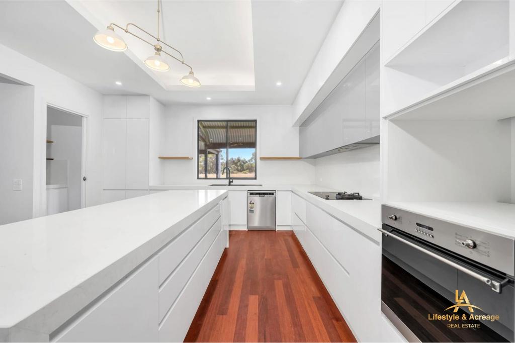 15 Chippendale Rd, Tynong, VIC 3813