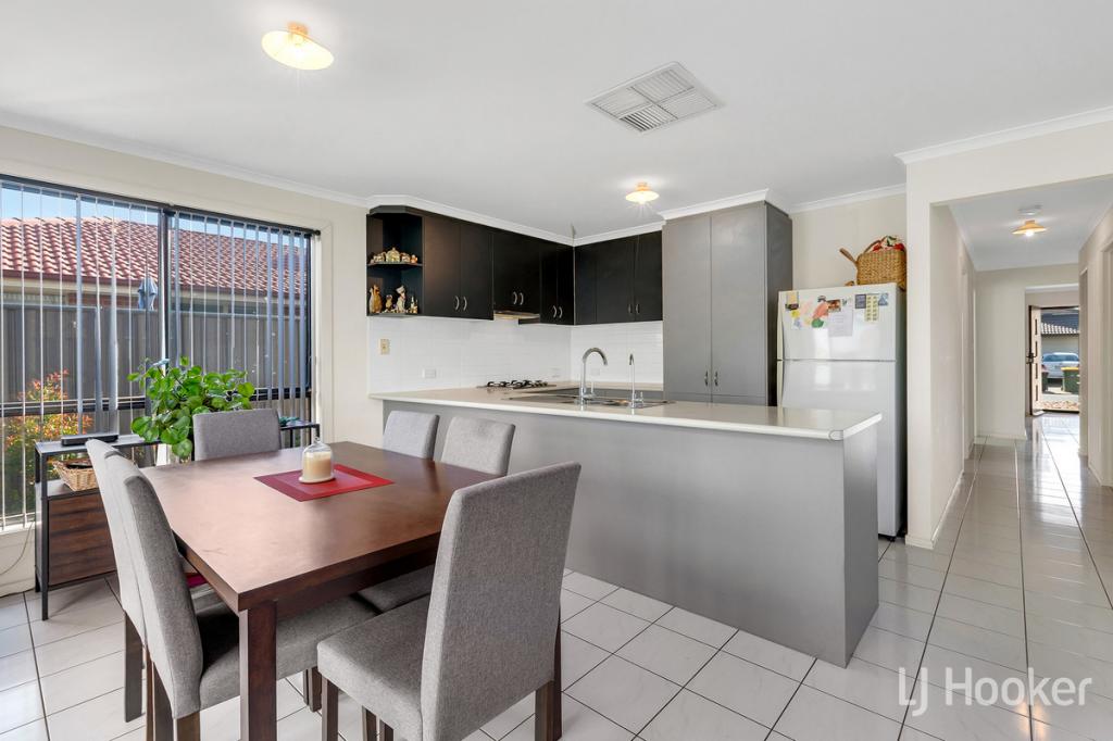10 Cassia St, Munno Para West, SA 5115