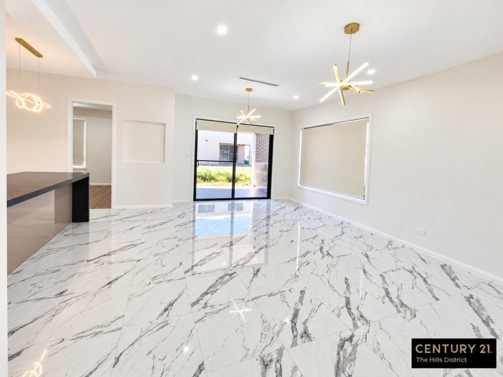 8 Randwick Dr, Menangle Park, NSW 2563