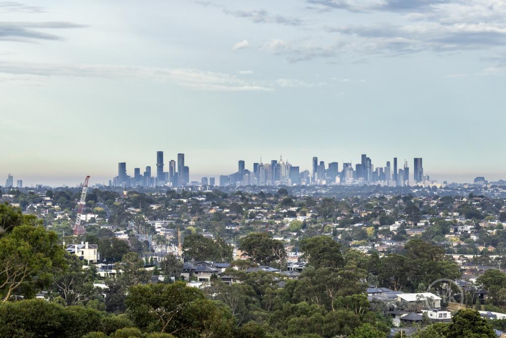 3002/2 Sovereign Point Ct, Doncaster, VIC 3108