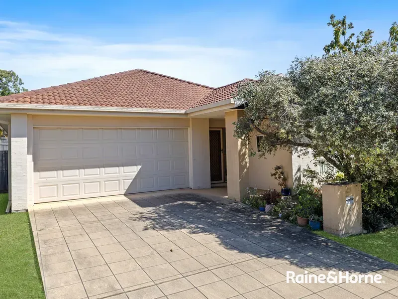 3 Senior Cl, North Lakes, QLD 4509