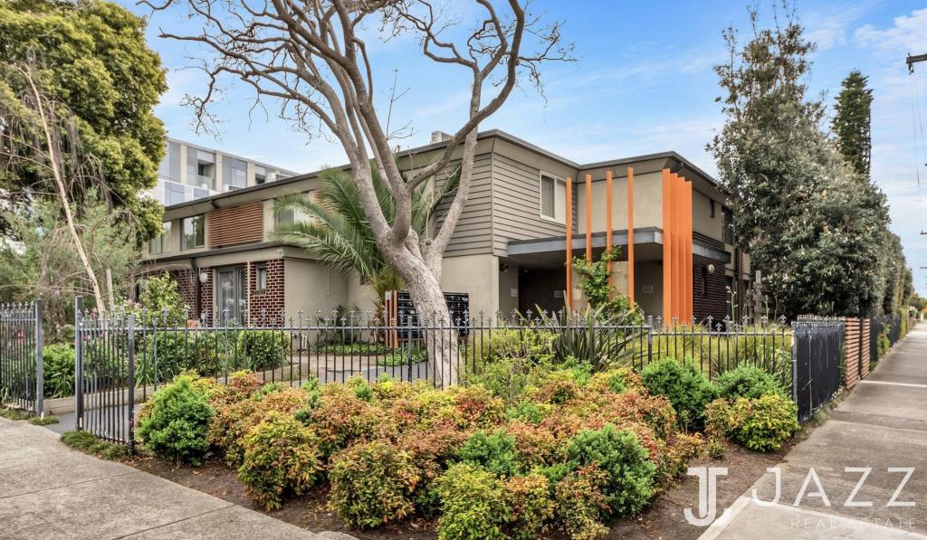 21/15 HAWTHORN RD, CAULFIELD NORTH, VIC 3161