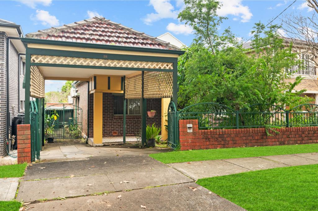 52 LINKS AVE, CONCORD, NSW 2137