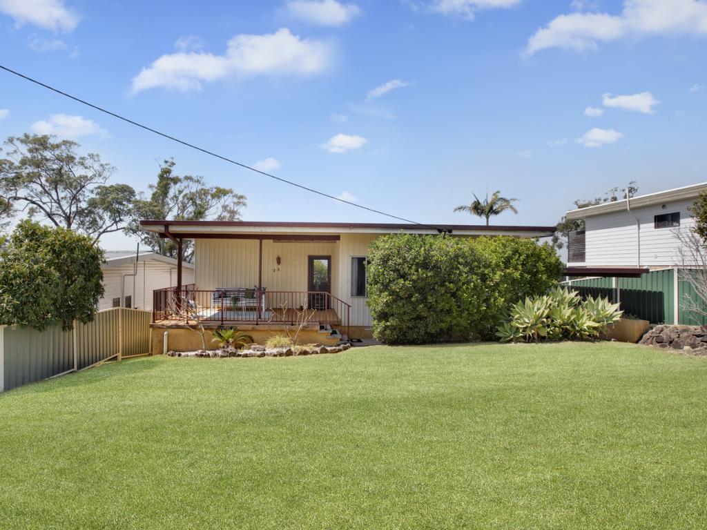 22 Murraba Cres, Gwandalan, NSW 2259