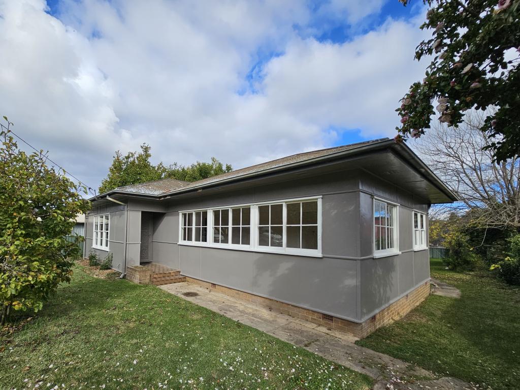 2 Arthur St, Mittagong, NSW 2575