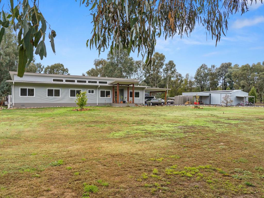 28 Clarendon St, Baddaginnie, VIC 3670