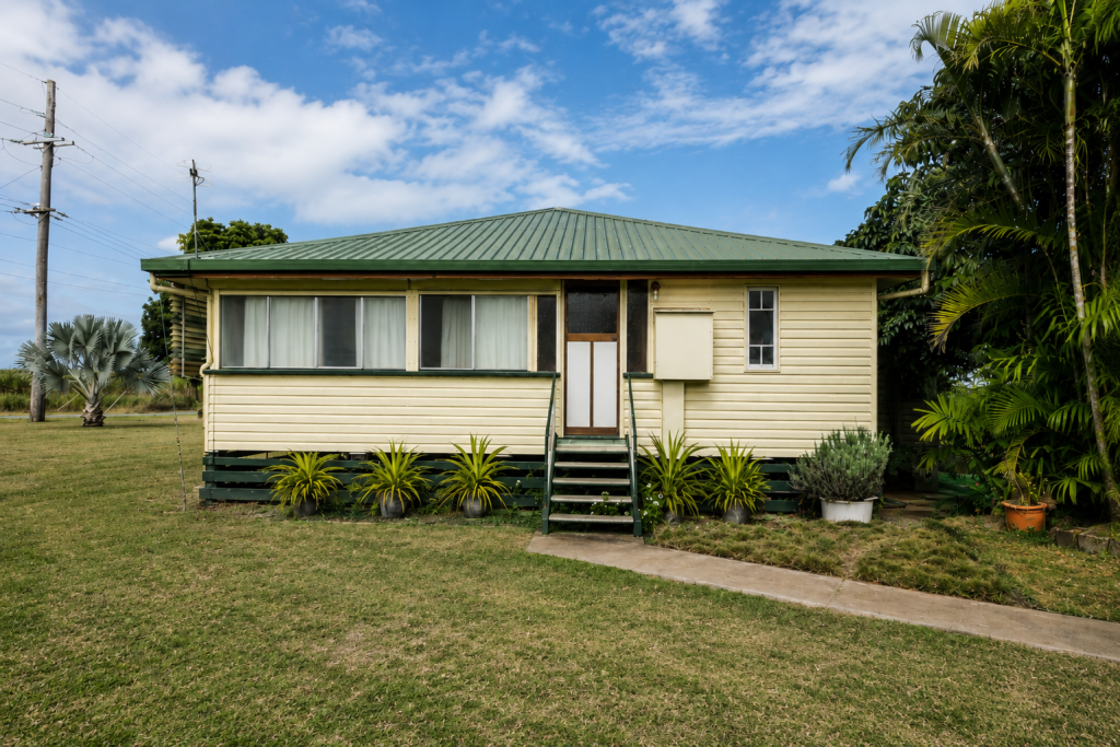 5 BOWIE RD, BRANDON, QLD 4808
