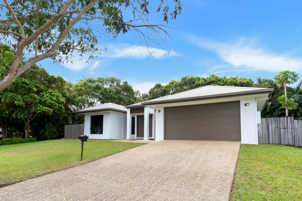 112 ROBERTS DR, TRINITY BEACH, QLD 4879