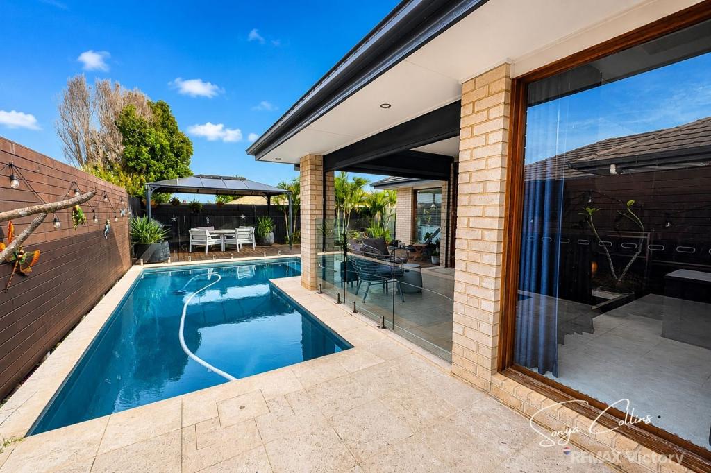 14 Raff Rd, Caboolture South, QLD 4510