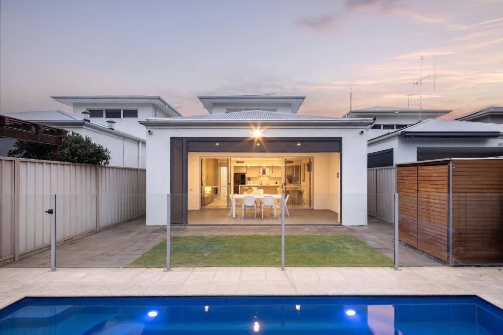 127 Halsey Rd, Henley Beach South, SA 5022