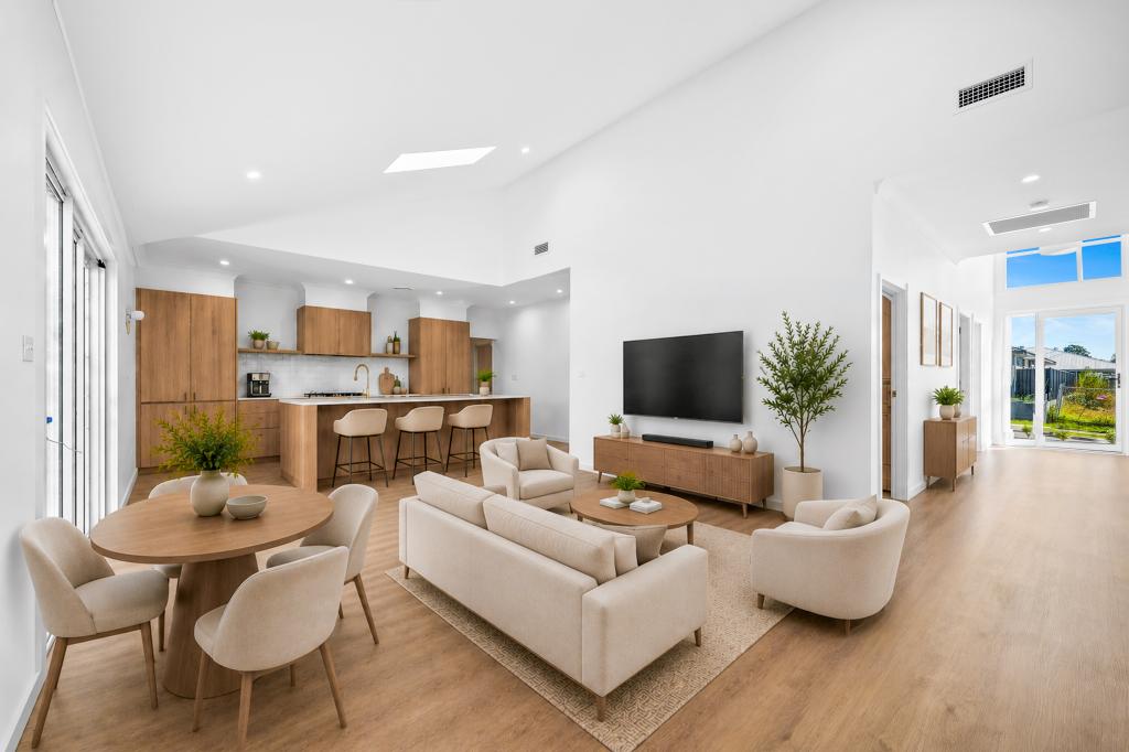 21 WATERSON CCT, TAHMOOR, NSW 2573