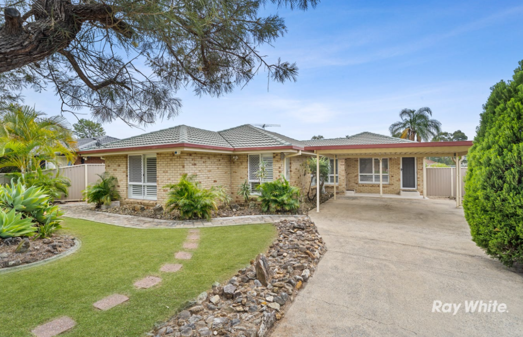 12 Haldham Cres, Regents Park, QLD 4118