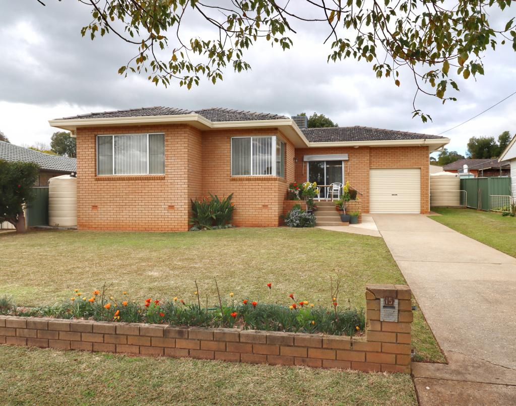 15 Kibbler St, Cowra, NSW 2794