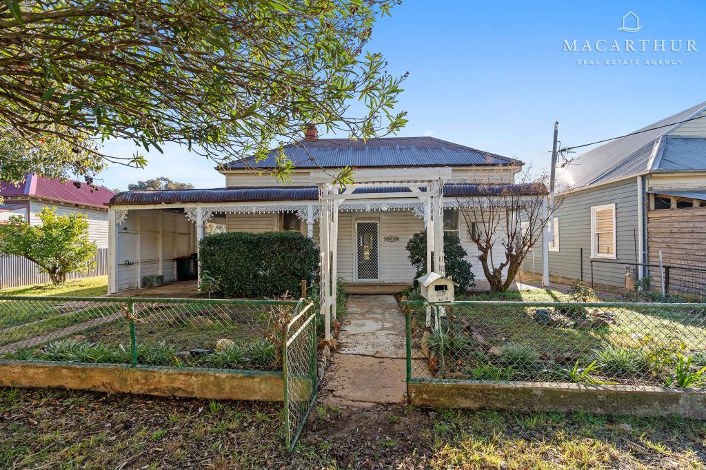 30 Derry St, Ganmain, NSW 2702