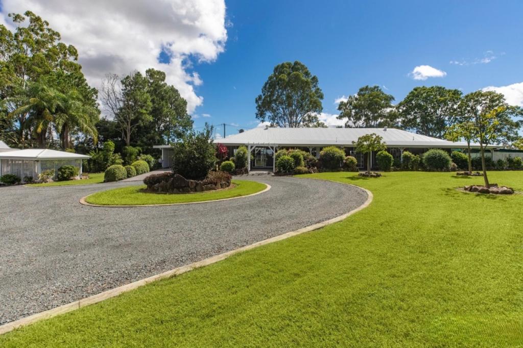 Contact Agent For Address, Oxenford, QLD 4210