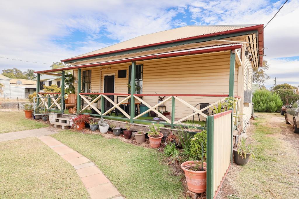 101 Charles St, Roma, QLD 4455