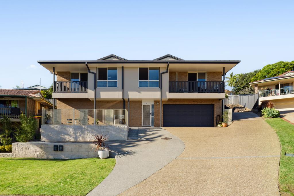 1/44 Honeymyrtle Dr, Banora Point, NSW 2486