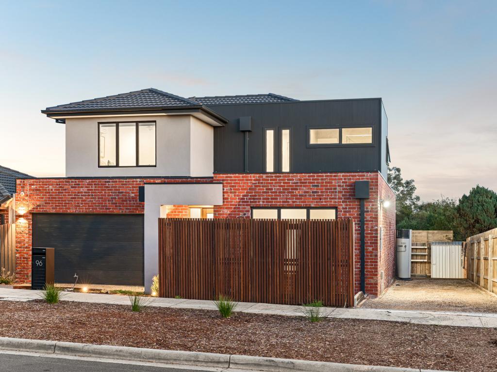 96 Gamble Rd, Carrum Downs, VIC 3201