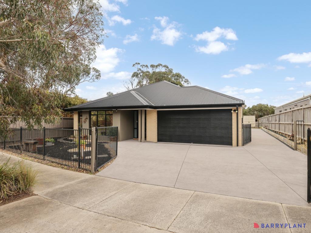 8 SWEET BURSARIA PL, COWES, VIC 3922