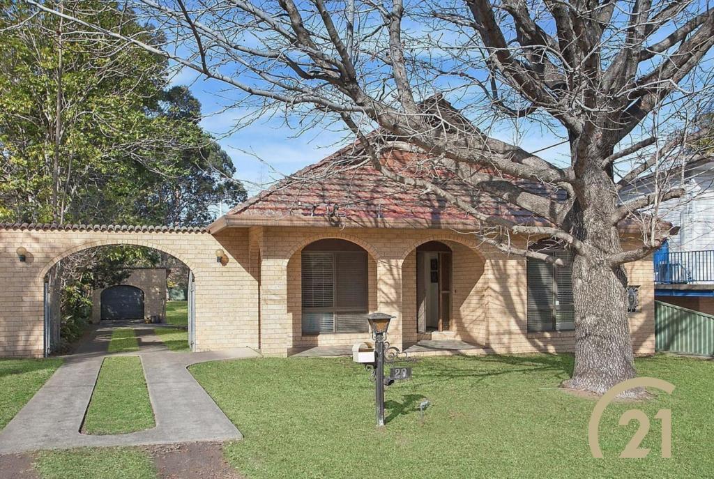 20 Orchard Rd, Fairfield, NSW 2165