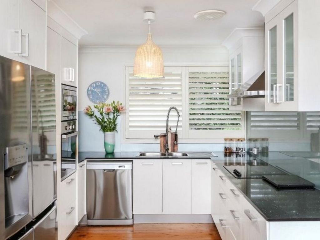 7 Berne St, Bateau Bay, NSW 2261