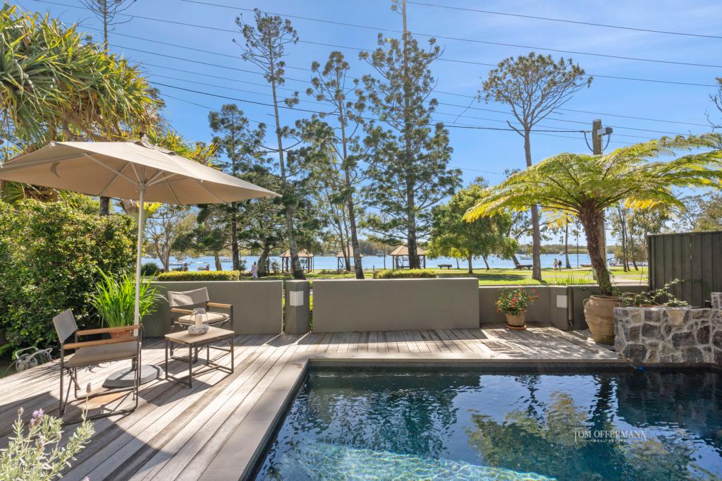 1/161-163 GYMPIE TCE, NOOSAVILLE, QLD 4566