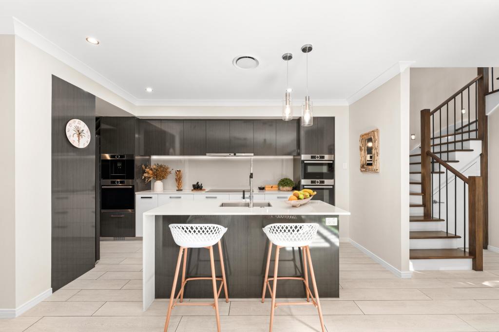 21 Lighthouse Cct, Birtinya, QLD 4575