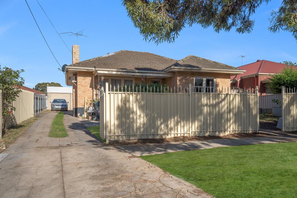 8 Montrose Ave, Clearview, SA 5085