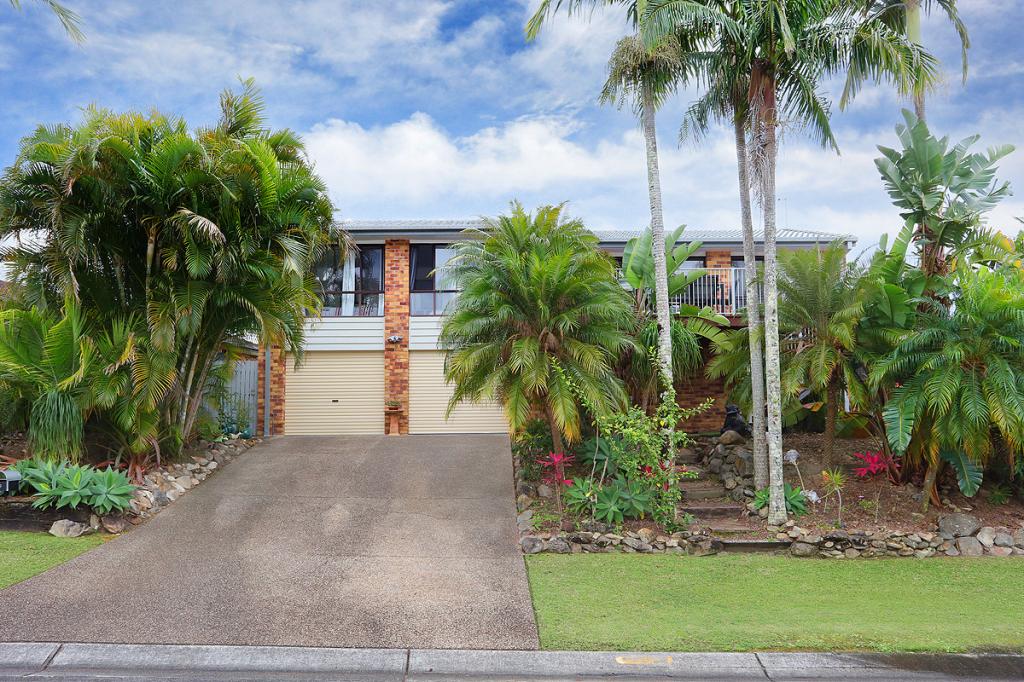 9 Cambridge Ct, Carrara, QLD 4211
